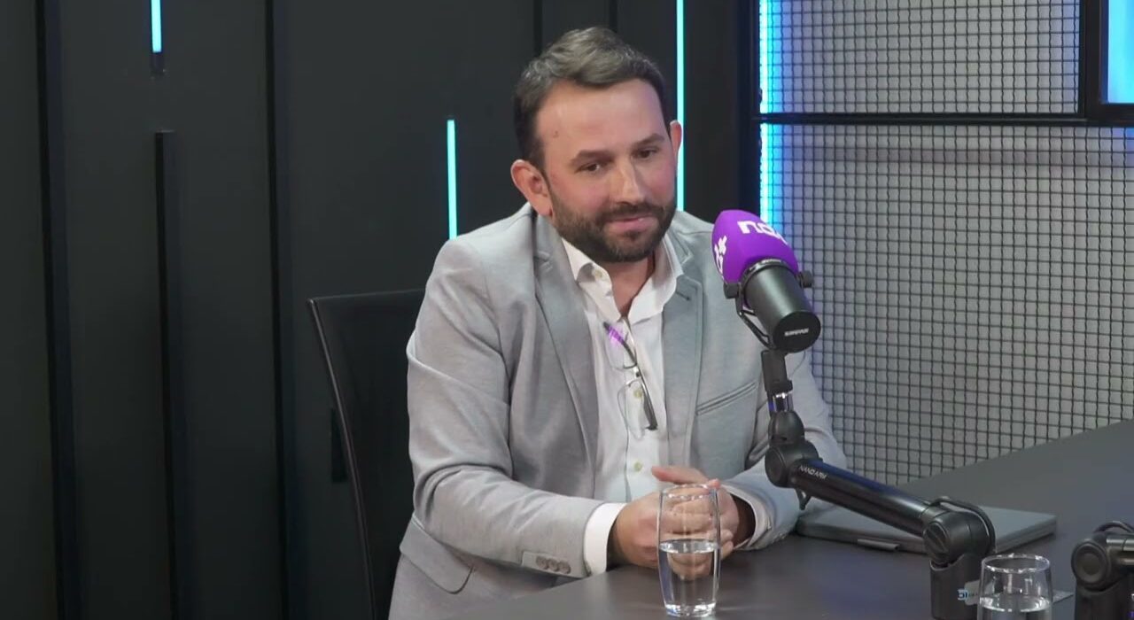 Voto+ Podcast: Entendendo a Distância entre a População e o Poder Público