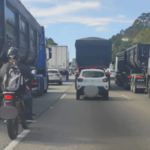 Acidente na BR-101 causa congestionamento de 8 km em Itapema