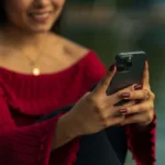 China impõe restrições a 'namorados de IA' por motivo inusitado