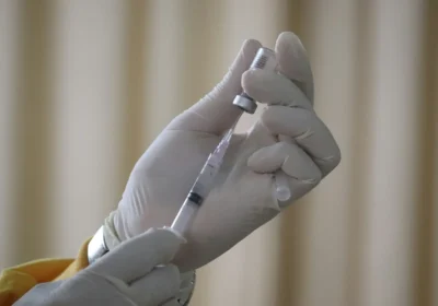 Cobertura Vacinal Global Aumenta, mas Ainda Está Abaixo dos Níveis Pré-Pandemia