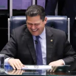 Empresários Investem em Anúncios para Defender Alcolumbre após Trava na PEC 6×1