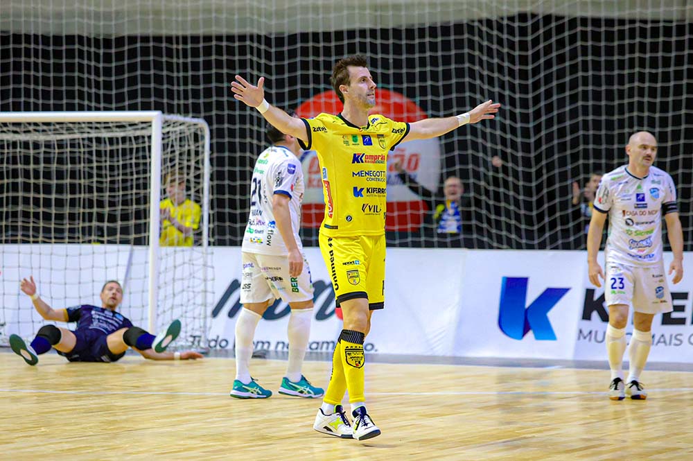 Jaraguá Futsal Conquista Importante Vitória sobre São Lourenço e Avança na Tabela do Estadual