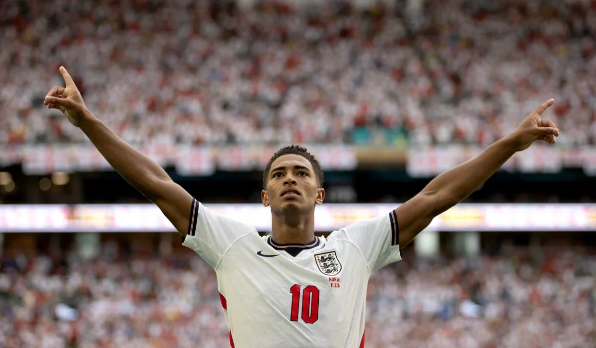 Jude Bellingham é elogiado pela imprensa internacional após vitória da Inglaterra