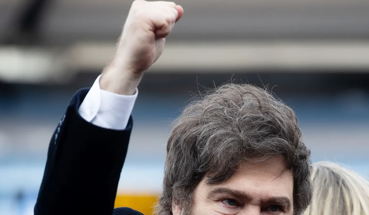Milei acusa Brasil de financiar campanha contra Argentina
