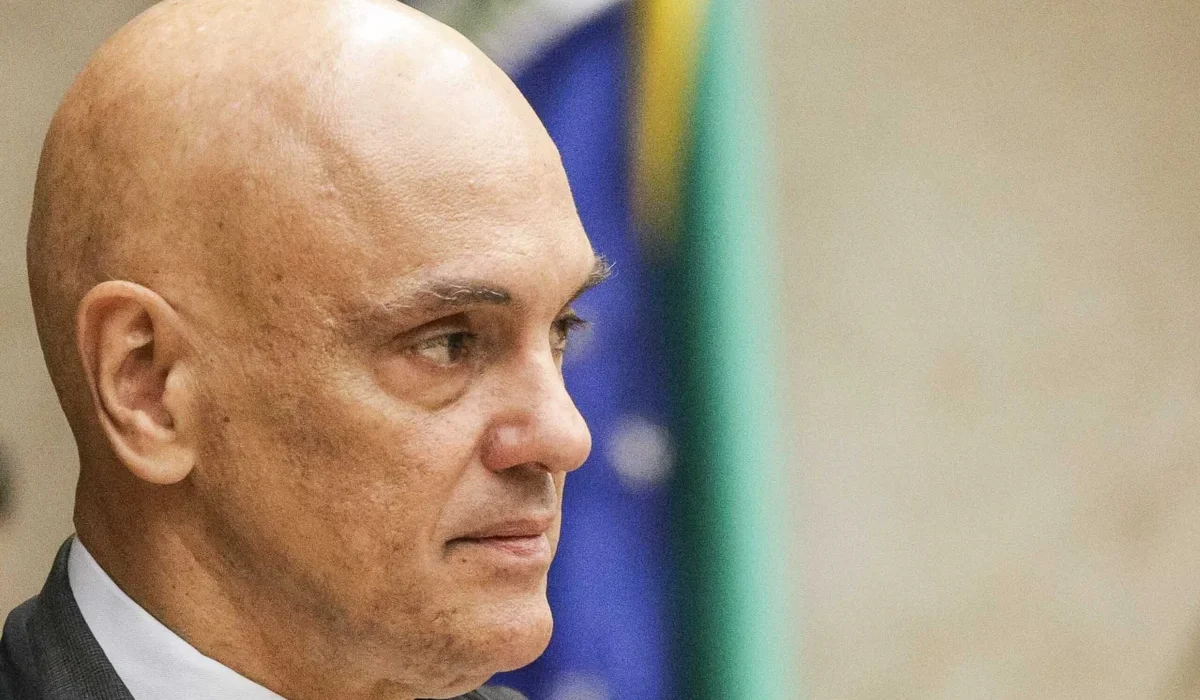Moraes Mantém Bolsonaro em Prisão Domiciliar e Aumenta Restrições