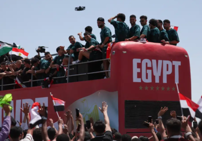 Seleção Egípcia de Futebol Recebe Recepção Heróica Após Melhor Campanha na Copa do Mundo
