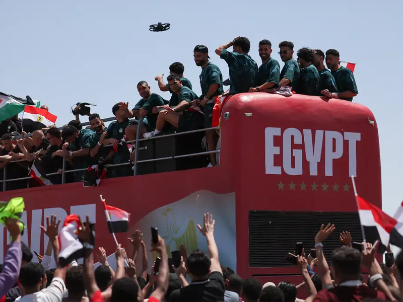 Seleção Egípcia de Futebol Recebe Recepção Heróica Após Melhor Campanha na Copa do Mundo