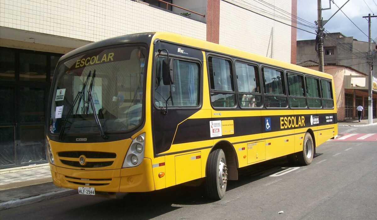 Transporte universitário: prazos apertados em Itapema, Porto Belo e Bombinhas nesta semana