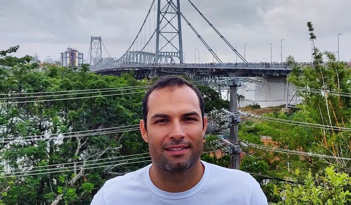 Pai de engenheiro morto em queda de avião da Voepass cobra respostas da ANAC