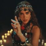 Anitta aceita convite e deve ser anunciada rainha de bateria da Grande Rio para o Carnaval de 2027