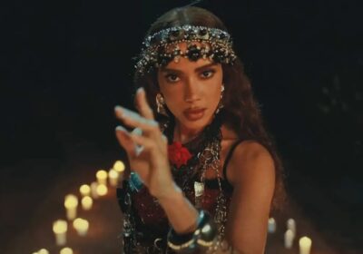 Anitta aceita convite e deve ser anunciada rainha de bateria da Grande Rio para o Carnaval de 2027