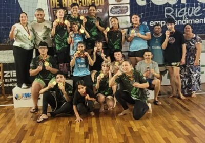Atletas de Porto Belo conquistam 25 pódios em competição internacional de artes marciais