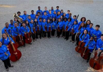 Bombinhas recebe espetáculo gratuito “Brasil Sobre Trilhos” com orquestra jovem carioca