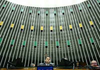 Câmara Reúne Líderes para Definir Pauta de Votações