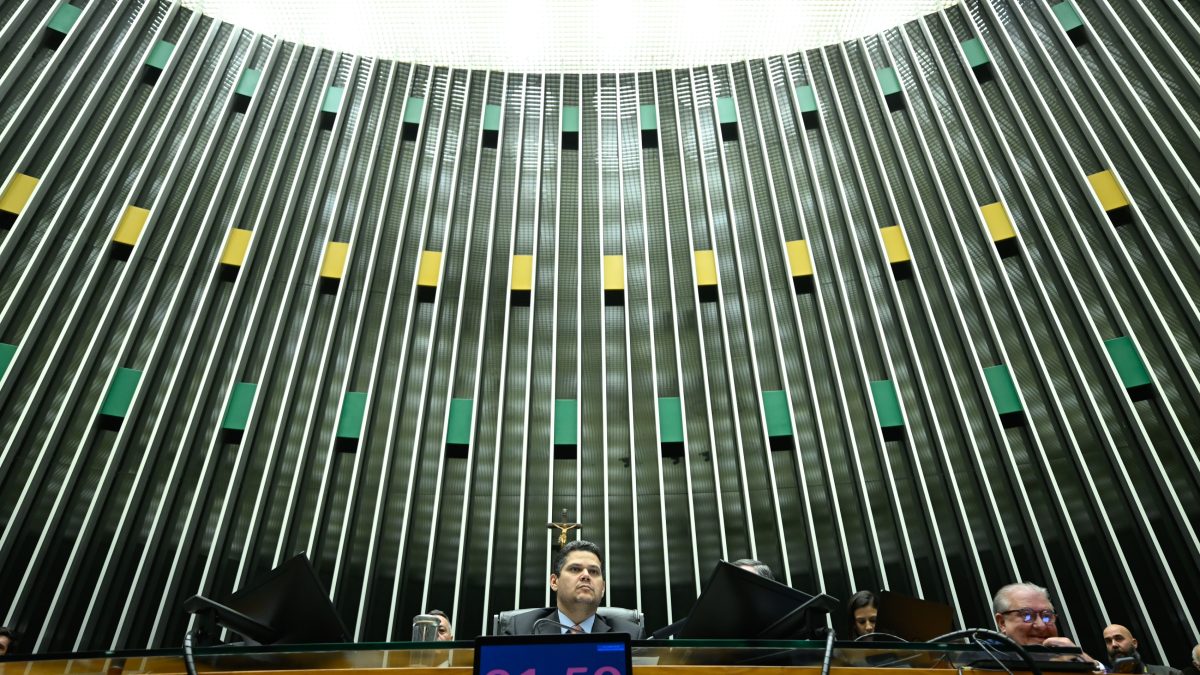 Câmara Reúne Líderes para Definir Pauta de Votações