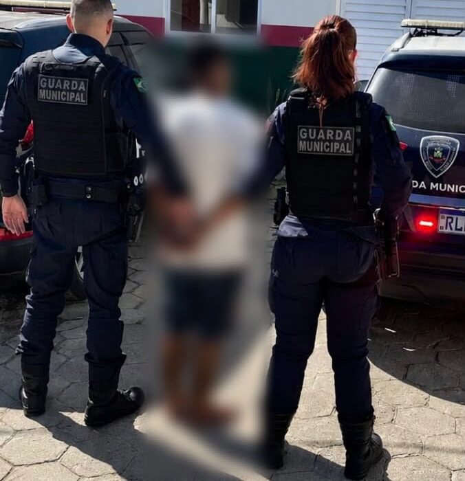 Guarda Municipal prende homem com mandado de prisão em aberto em Porto Belo
