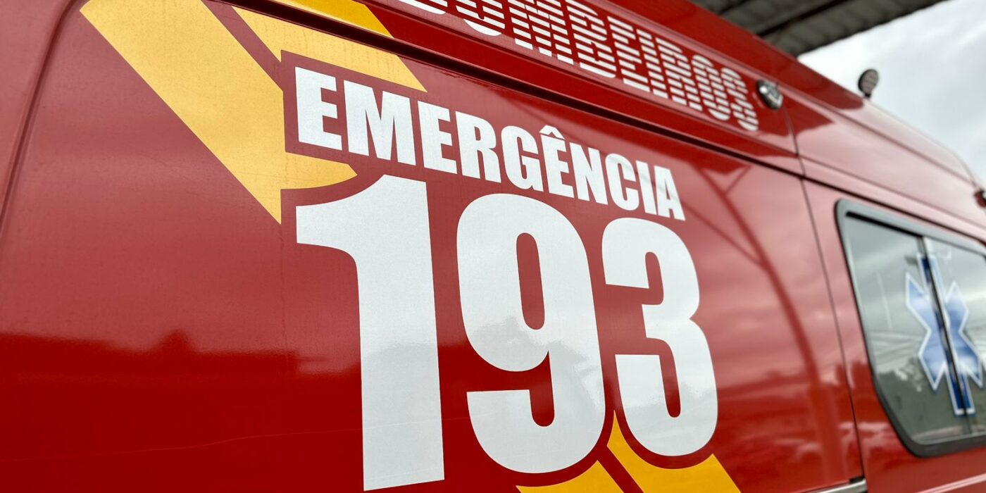 Homem sofre queda de altura em Itapema e recebe atendimento dos bombeiros