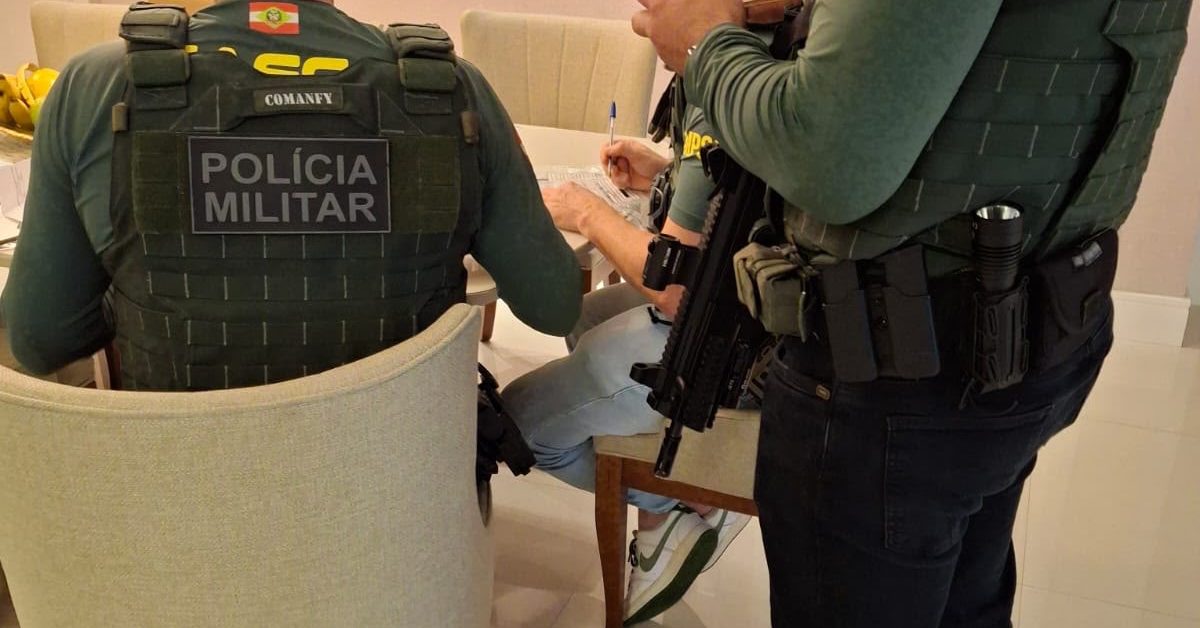 Gaecos de SC e SP cumprem mandados de prisão e busca em Balneário Camboriú e Itapema