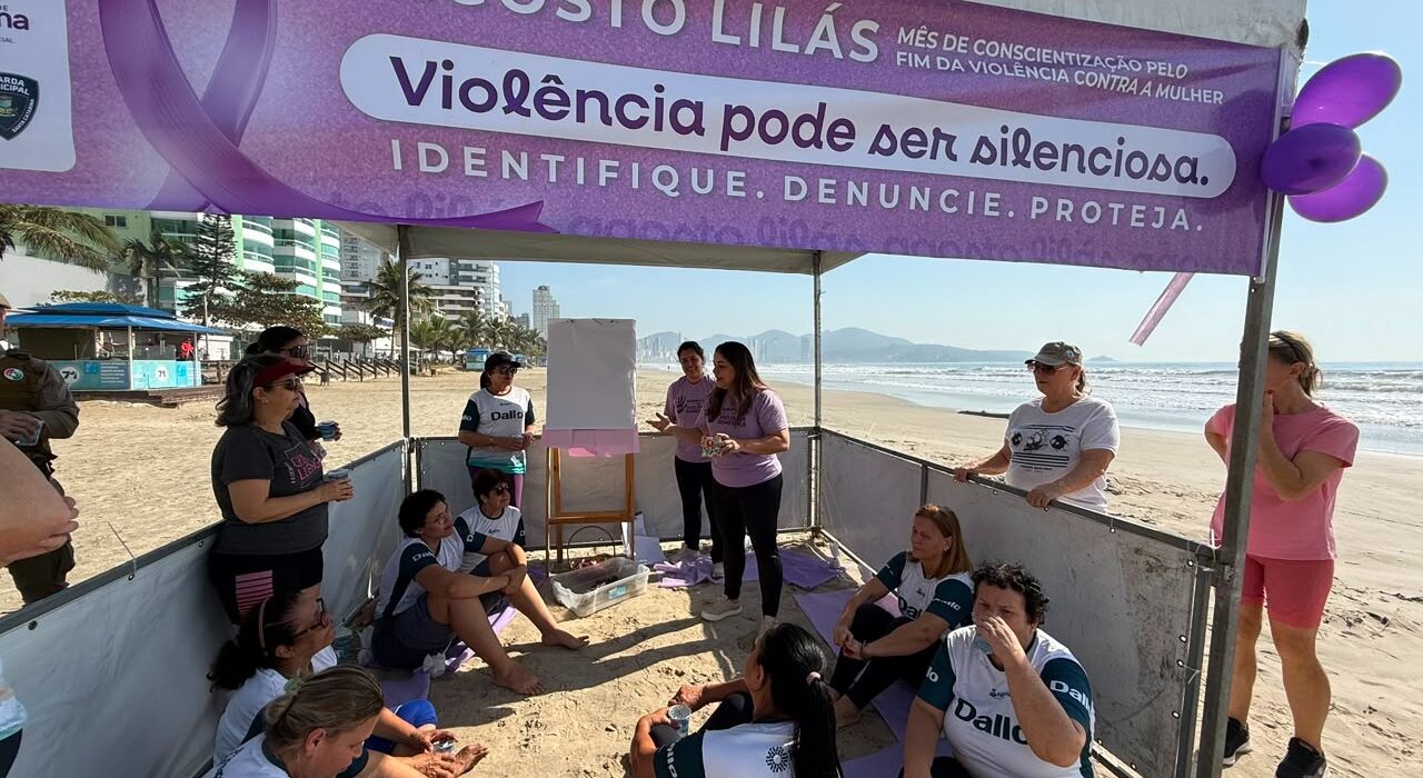 Itapema leva ações do Agosto Lilás para a Orla da Meia Praia
