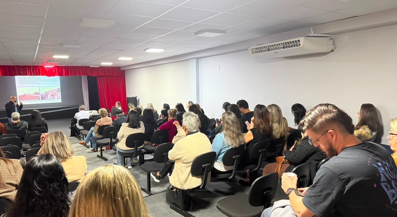 Itapema se Prepara para a 32ª Festa da Cultura Açoriana com Formação para Professores