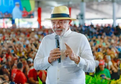 Lula é oficializado como candidato à reeleição em convenção do PT