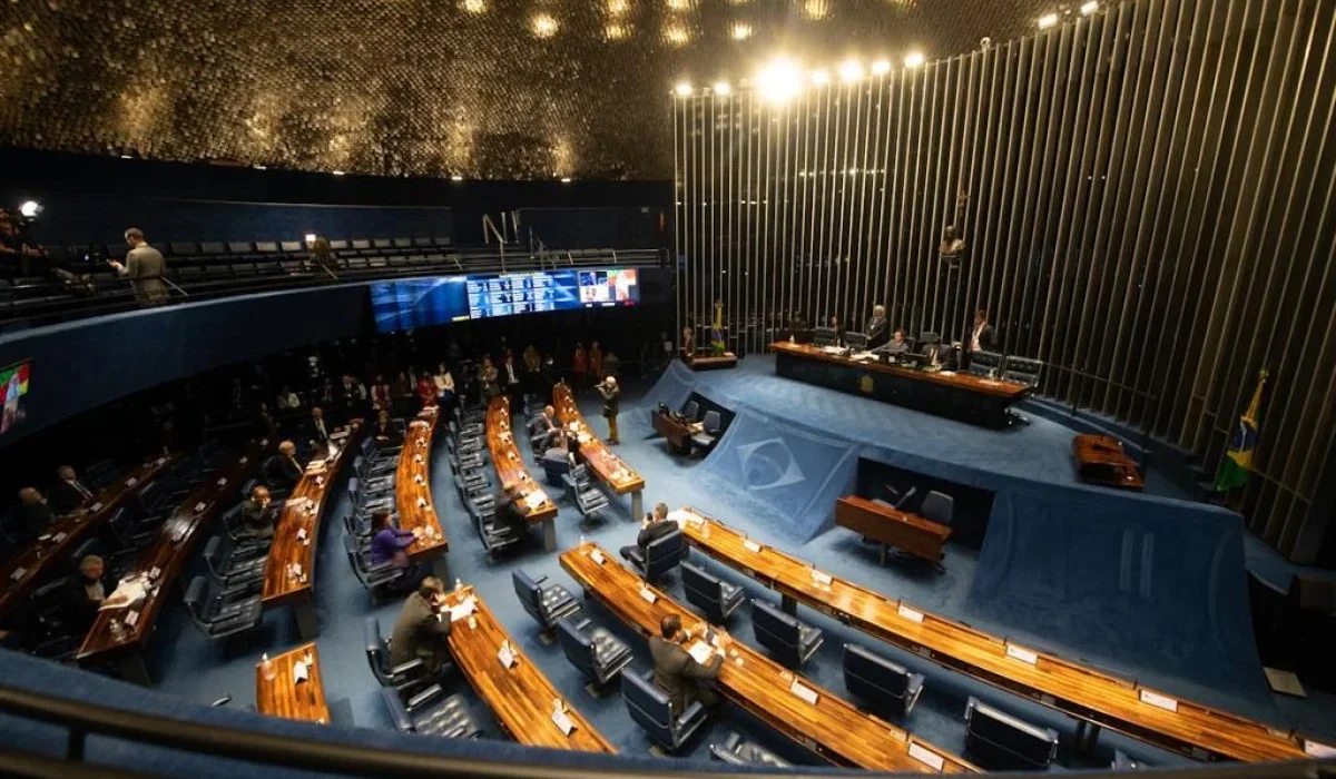 Michelle Bolsonaro lidera patrimônio entre candidatos ao Senado pelo DF; veja valores declarados