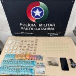 Polícia Militar Apreende Drogas e Mais de R$ 37 Mil em Porto Belo