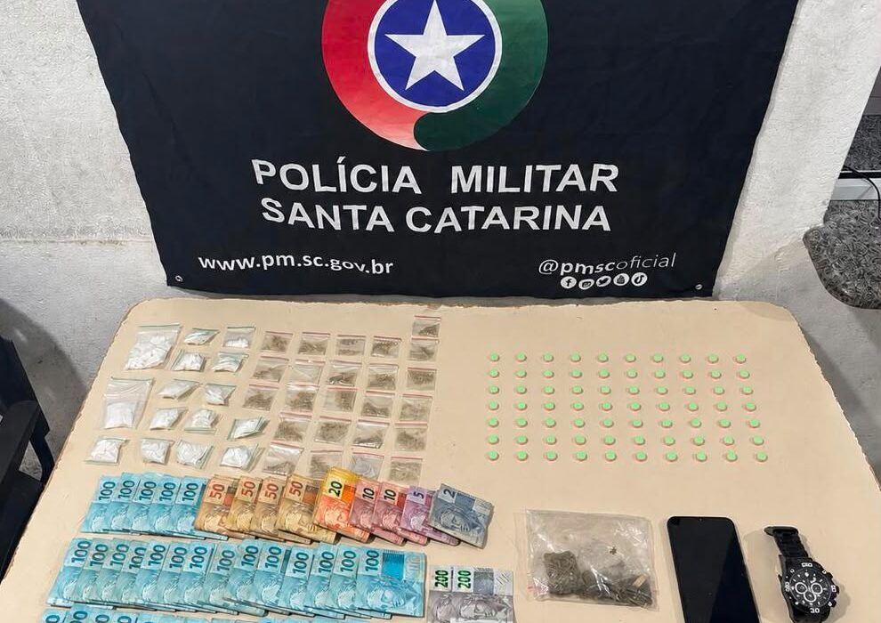 Polícia Militar Apreende Drogas e Mais de R$ 37 Mil em Porto Belo