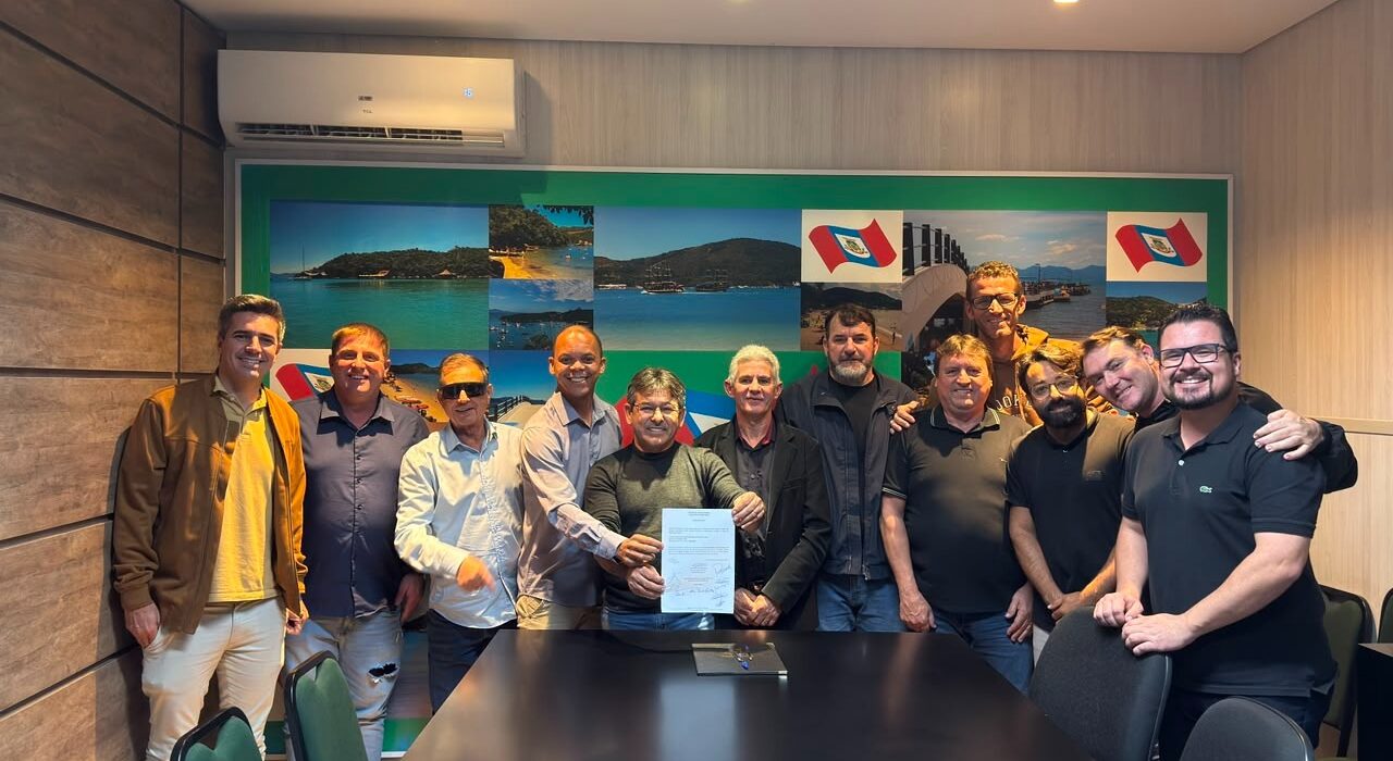 Porto Belo Investe em Infraestrutura Esportiva com Nova Quadra Coberta