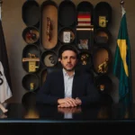 Pré-candidato Renan Santos Apresenta Jingle de Campanha como Resposta a 'Lula Lá'