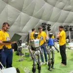 Seleção brasileira estreia na Olimpíada de Robôs Humanoides da China