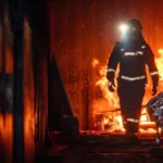 Empresa chinesa apresenta cães-robô capazes de atravessar fogo para ajudar bombeiros