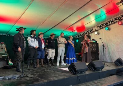 Festa Farroupilha começa com música e gastronomia na Praça da Paz em Itapema
