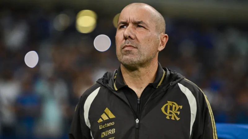 Flamengo assume ponta isolada do Brasileirão, mas Leonardo Jardim prega cautela