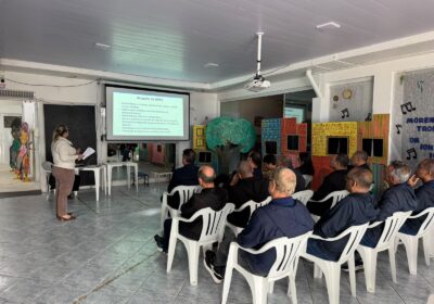 Itapema capacita monitores de escolas para fortalecer educação inclusiva