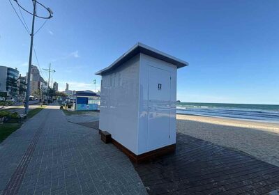 Itapema começa a instalar 20 novos banheiros públicos na orla