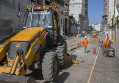 Obras de saneamento causam interdição total em ruas de seis bairros de Itapema até sexta-feira